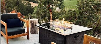 Breathtaking vineyard views on private estate