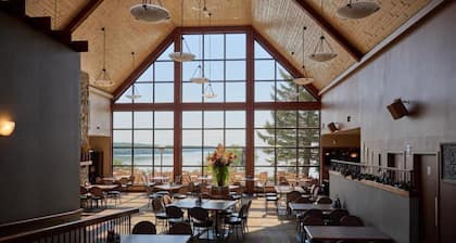 Whispering Pines Lakeside Resort - with A/C-Golf-Pool-Gym-Beach-Restaurant-Parks