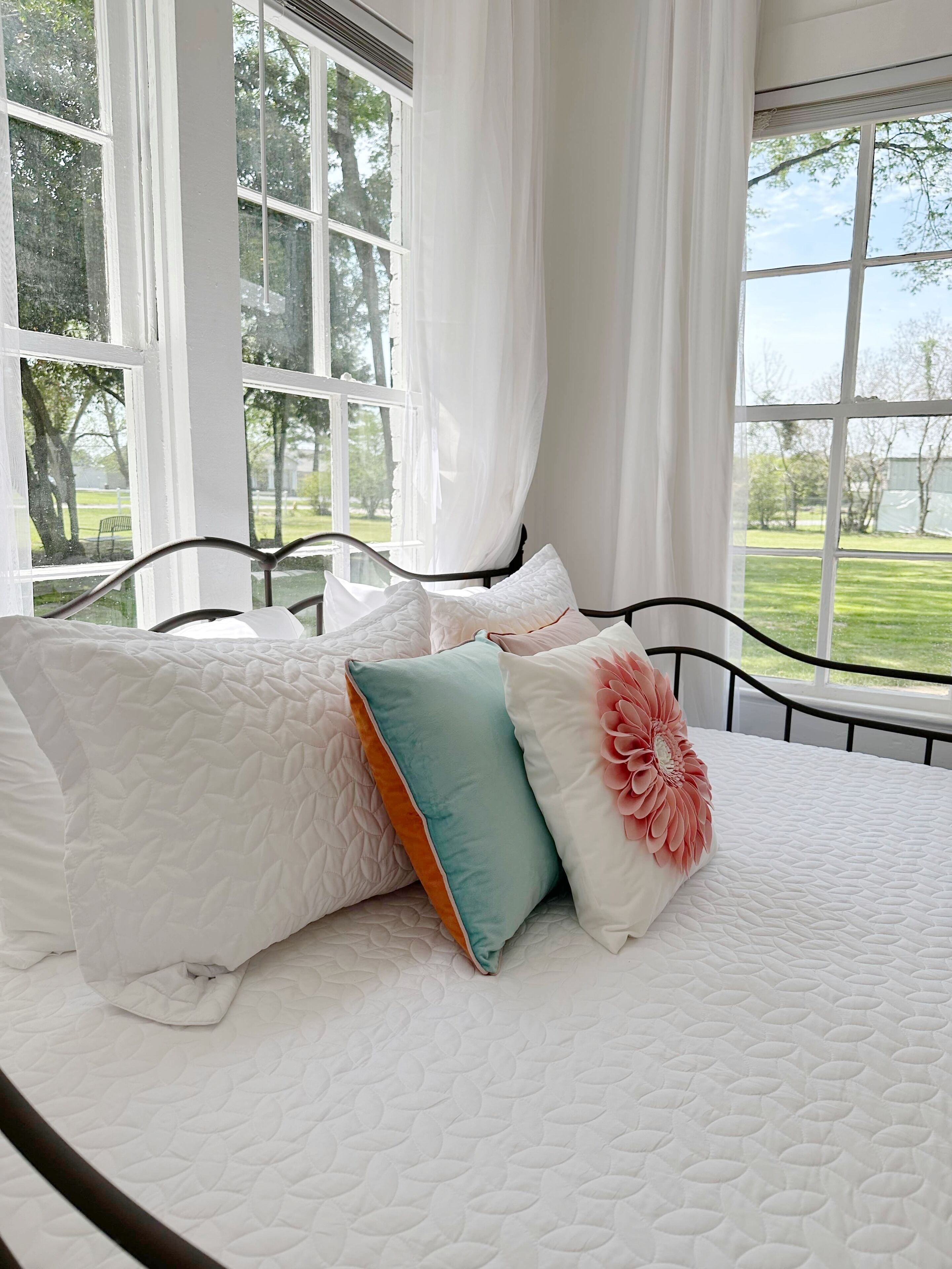 3 habitaciones, escritorio, wifi gratis y ropa de cama 