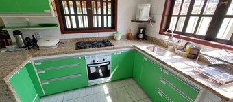 REF-12- HOUSE WITH POOL 600 M FROM THE BEACH