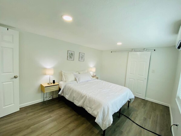 2 Schlafzimmer, Bügeleisen/Bügelbrett, WLAN, Bettwäsche