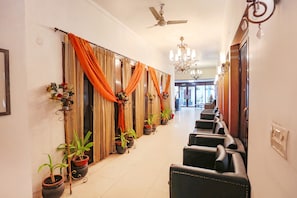 Lobby - Fabexpress Pulse Impulse (New Delhi)