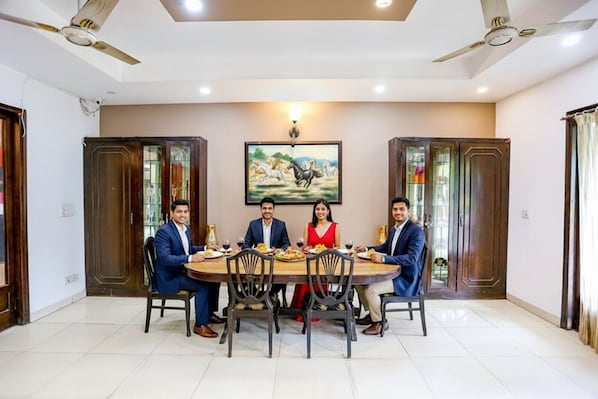 Dining - Fabexpress Pulse Impulse (New Delhi)