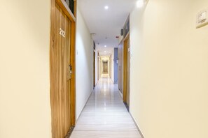 Lobby - FabHotel Cozy Inn (Mumbai)