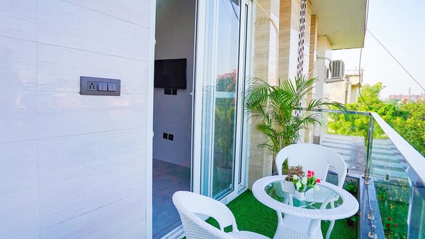 Balcony - FabHotel Sunrise Sector 56 (Noida)