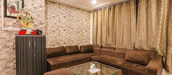 Fabhotel The Villa