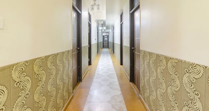 Fabhotel Shree Pushpraj