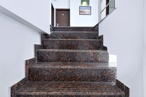 Lobby - Fabhotel Royal Icon (Udaipur)