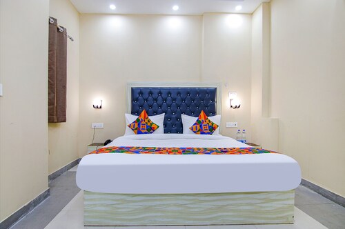 FabHotel Devise Residency New Delhi