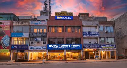 Fabhotel Town Pride