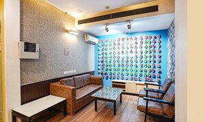 Área de estar no saguão