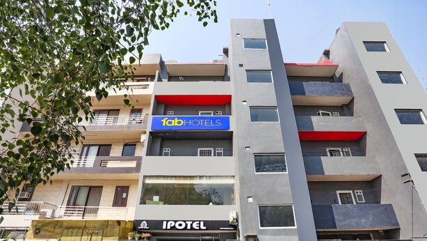 Exterior - FabHotel Indraprastha (New Delhi)