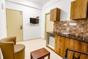 28-inch LCD TV with cable channels, TV - Fabhotel Royal Manyata (Bengaluru)