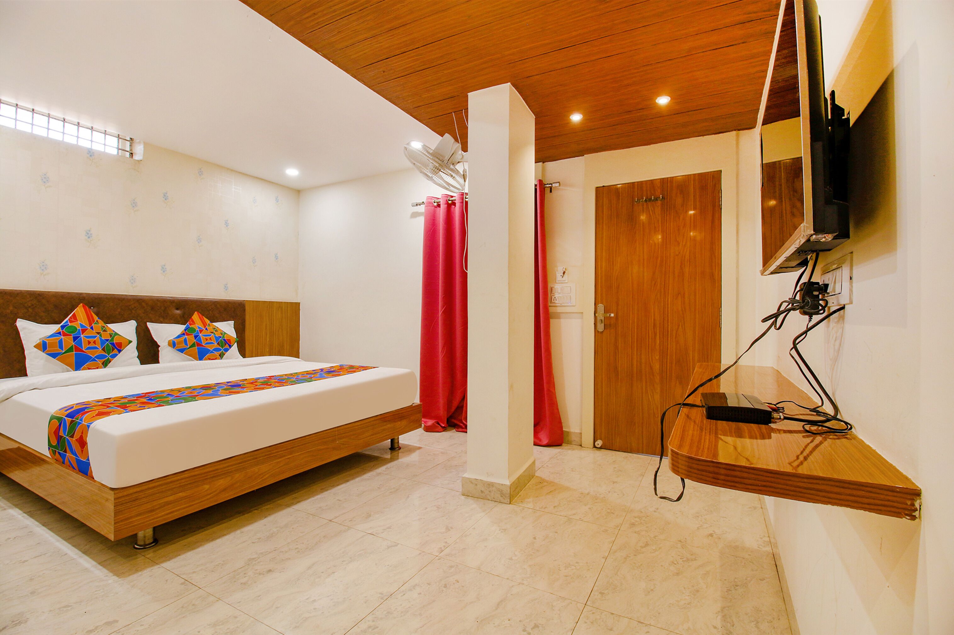 Fabhotel Silkroute Palaace