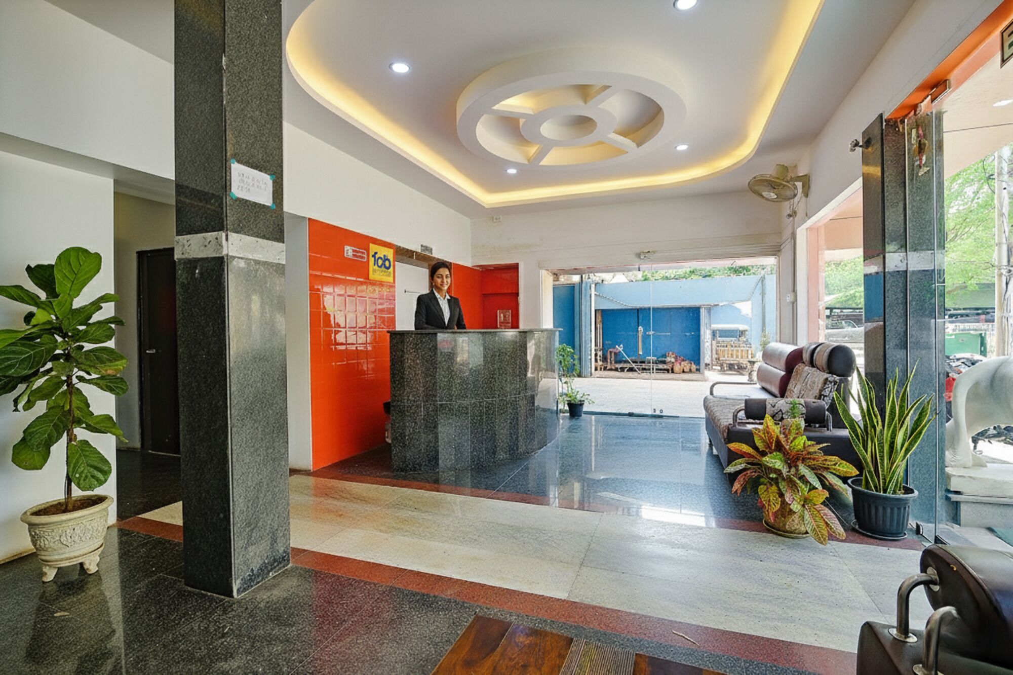 Photo - Via Lloyds Inn