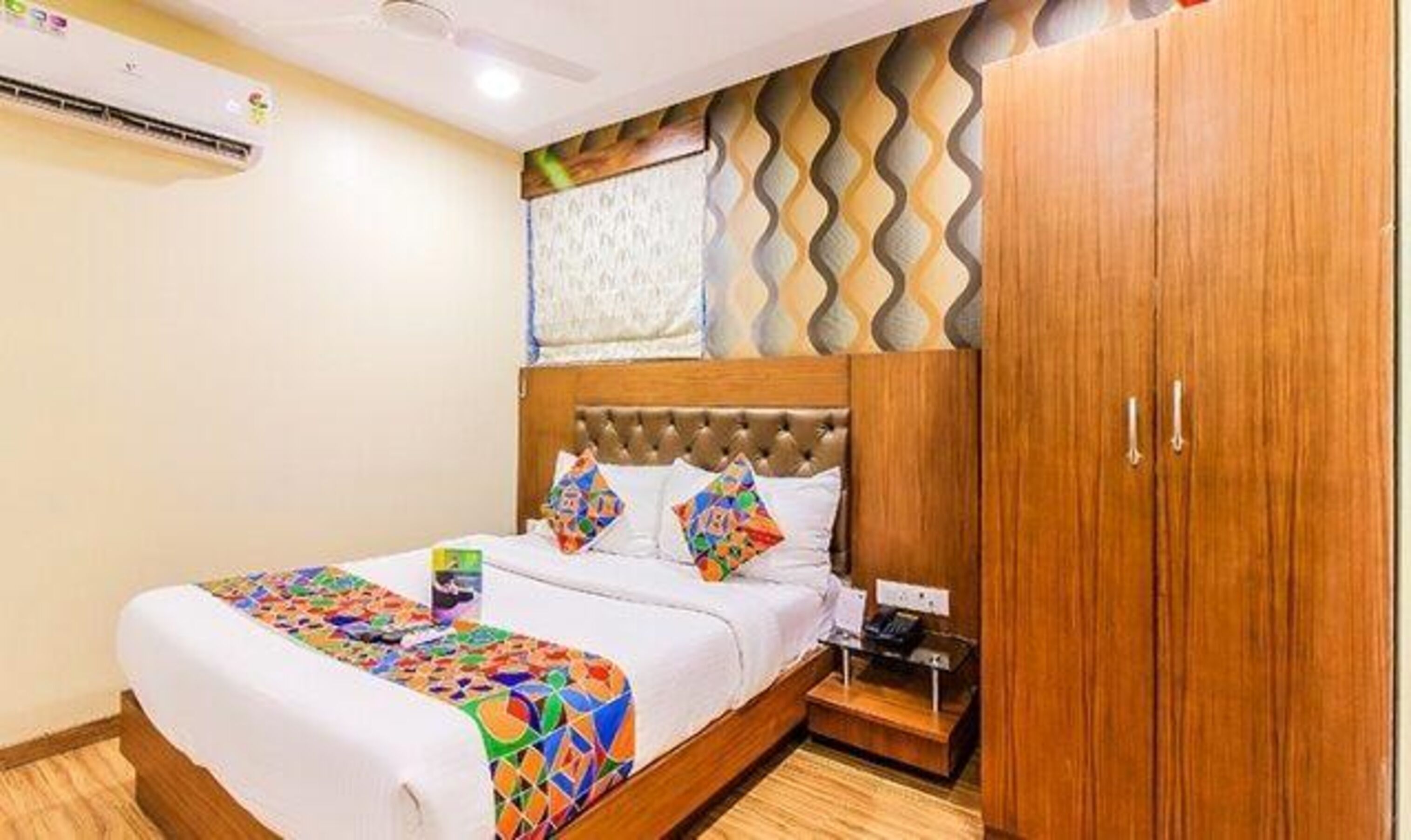 Fabhotel Arton Suites