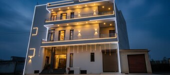 Fabhotel Moon Trip