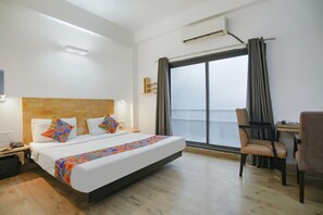 埃及棉床單、高級寢具、客房內保險箱、免費無線上網