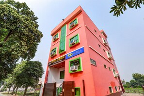 Exterior - FabHotel Lumbini International (Varanasi)