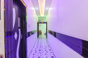 Lobby - FabHotel Lumbini International (Varanasi)