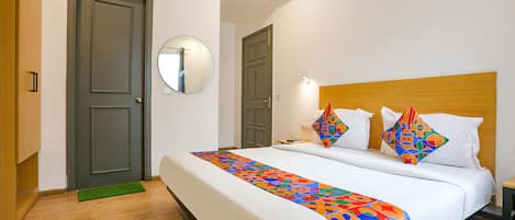 Egyptian cotton sheets, premium bedding, in-room safe, soundproofing
