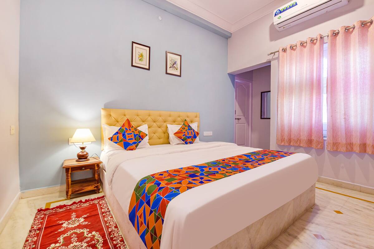 Deluxe Room | Egyptian cotton sheets, premium bedding, in-room safe, free WiFi