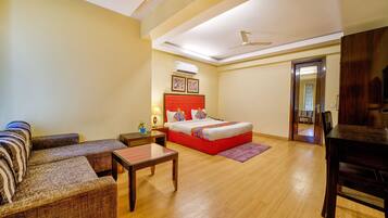 Egyptian cotton sheets, premium bedding, desk, soundproofing