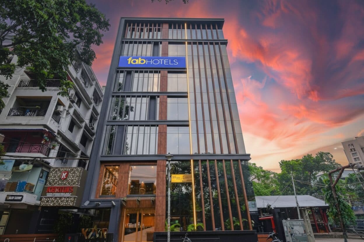 المنشأة من الخارج