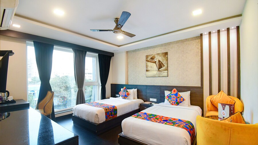 FabHotel Prime Kzar Corporate near Sealdah – Family & Business Friendly | 2.6 km from US Embassy, Park Street Kolkata