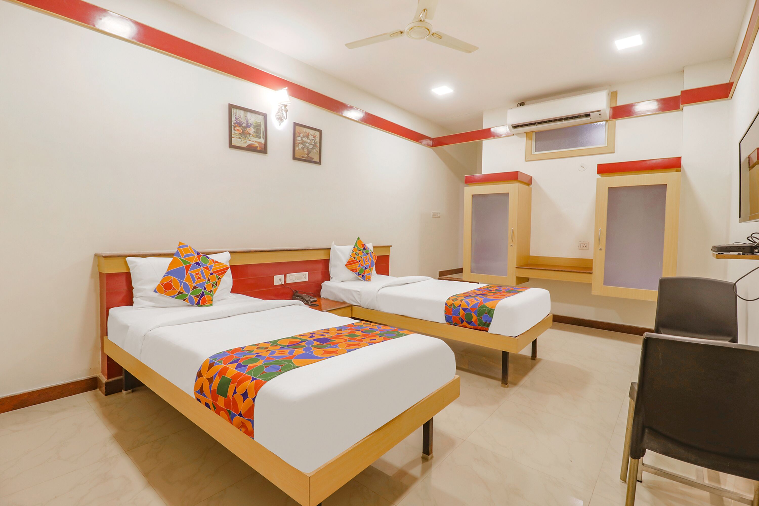 Fabhotel Sri Sai Ram Suites