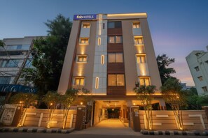 مدخل المنشأة