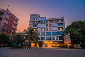 Exterior - FabHotel Raj Darbar (Barasat)