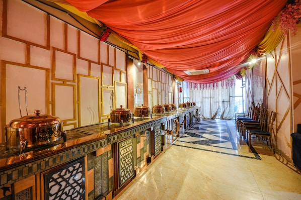 Banquet hall