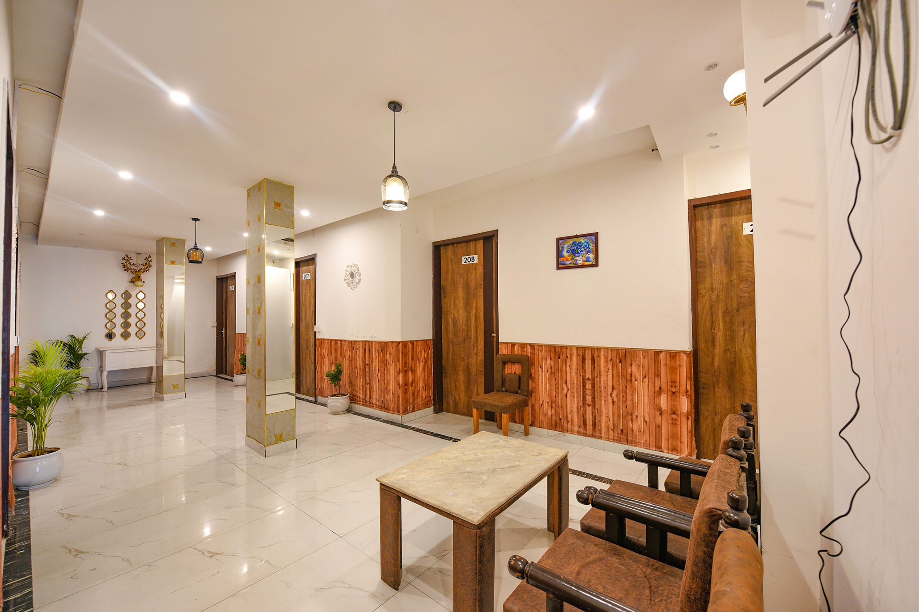 Coin salon dans le hall