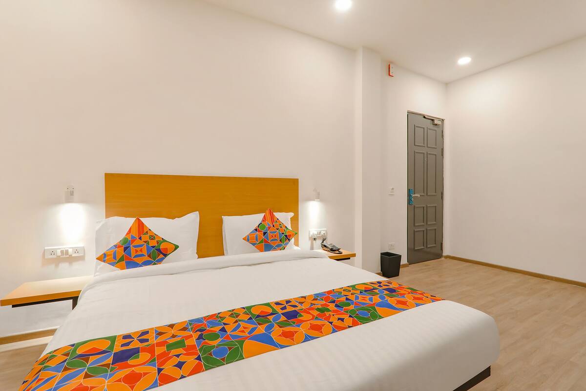 Premium Room | Egyptian cotton sheets, premium bedding, in-room safe, free WiFi