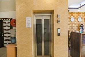 Elevator - FabHotel Joystick (Noida)