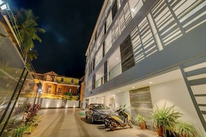 Parking - Fabhotel Prime The King'S Court (Calangute)