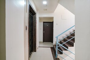 Lobby - Fabexpress Orchid Rooms (Pune)
