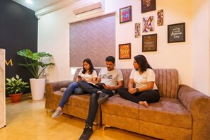 Sala de estar en el lobby