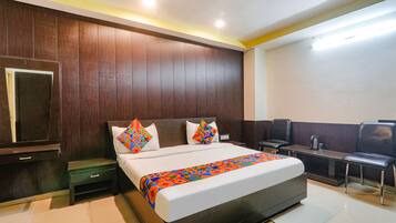 Deluxe Room | Egyptian cotton sheets, premium bedding, in-room safe, free WiFi