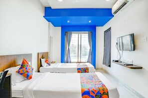 Egyptian cotton sheets, premium bedding, in-room safe, free WiFi - Fabhotel 24 Baner (Pune)