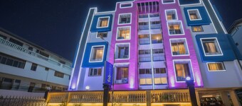 FabHotel Golden Leaf