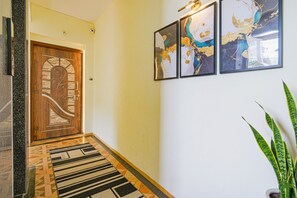 Lobby - FabHotel Golden Leaf (Paud)