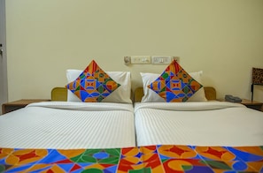 Egyptian cotton sheets, premium bedding, in-room safe, free WiFi