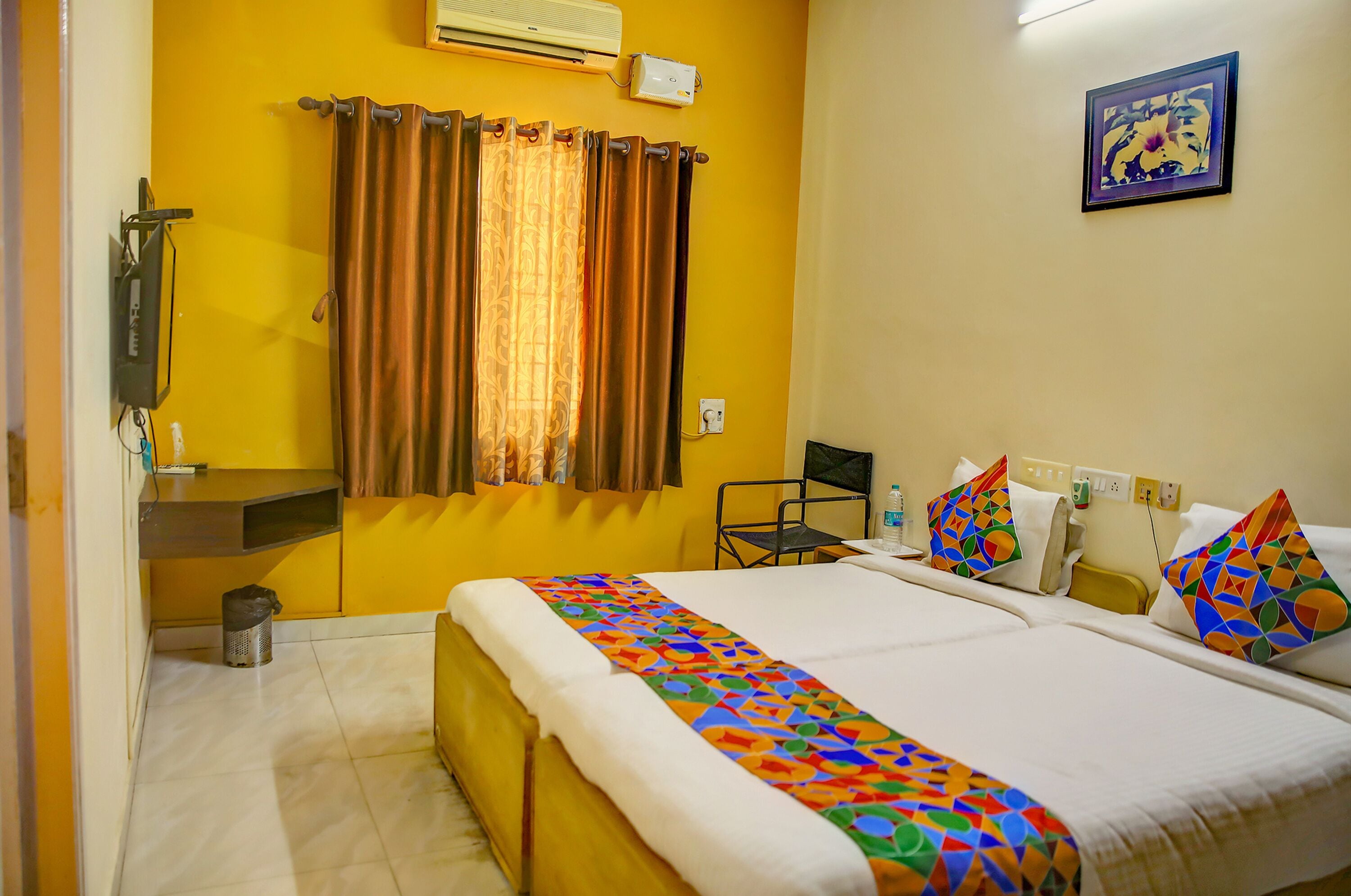 FabHotel Hibiscus Stays