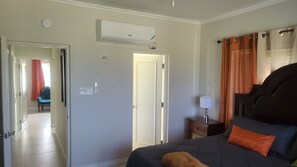 2 Schlafzimmer, Schreibtisch, Bügeleisen/Bügelbrett, kostenloses WLAN