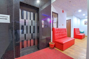 Elevator - Fabhotel The Lotus (Jaipur)