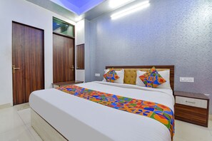 Egyptian cotton sheets, premium bedding, in-room safe, free WiFi - Fabhotel The Lotus (Jaipur)