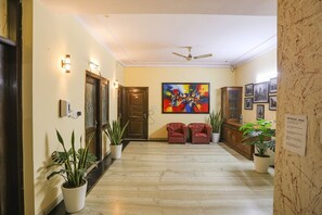 Lobby - Fabexpress Hm Palace (Noida)