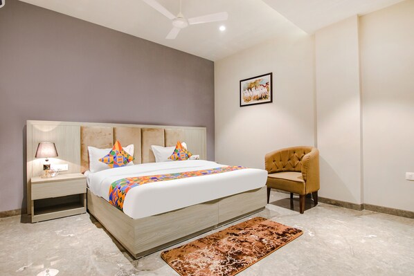Deluxe Room | Egyptian cotton sheets, premium bedding, in-room safe, free WiFi - Fabhotel Prime K9 Grand (Ludhiana)